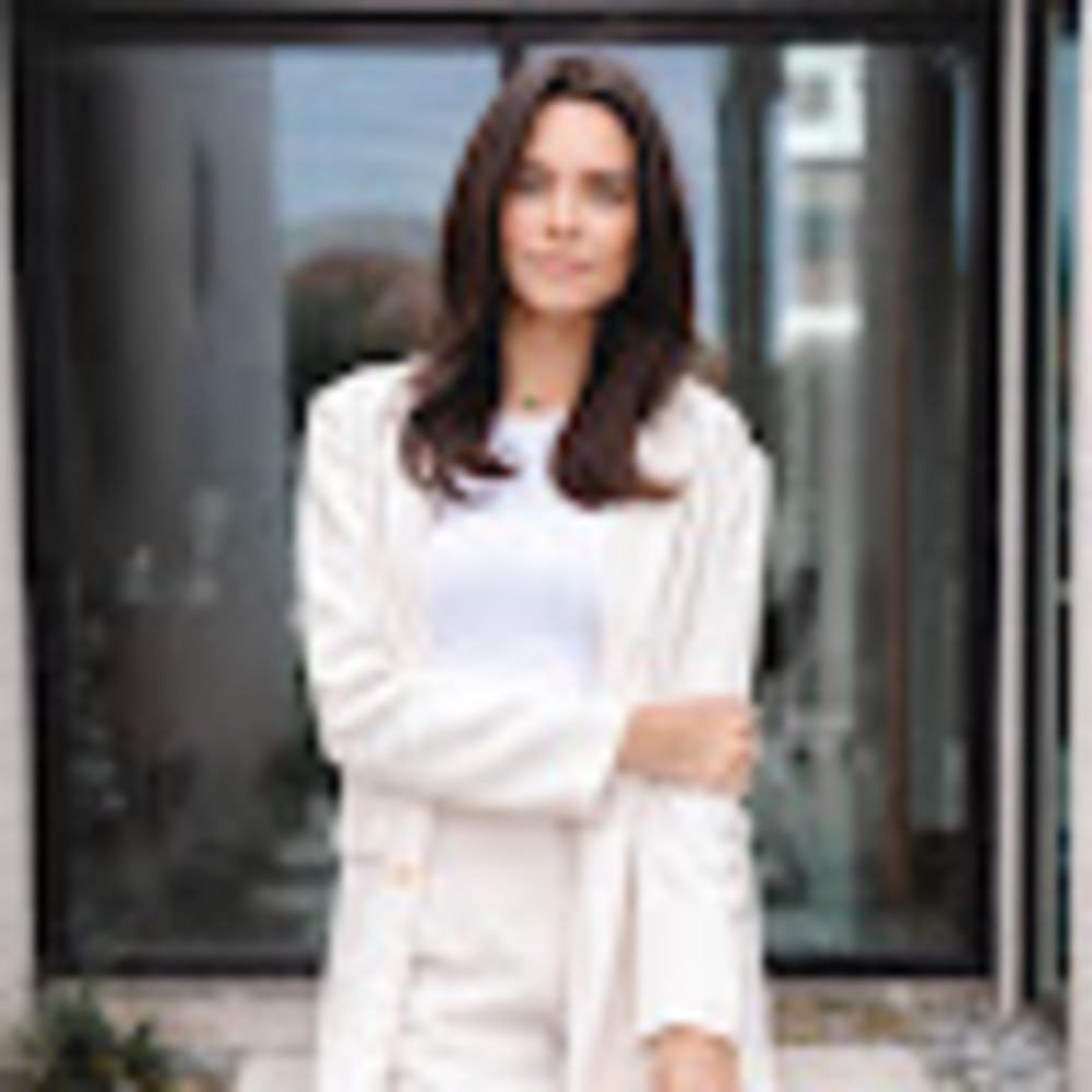 Meet your Posher, Romina